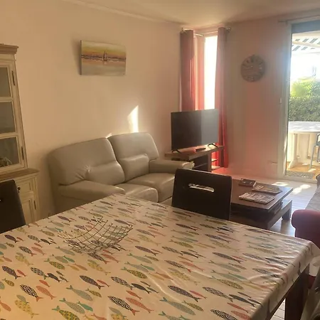 Apartment Renove 2 Pieces Proche Plage, 4 Pers, Parking Prive - Fr-1-782-74